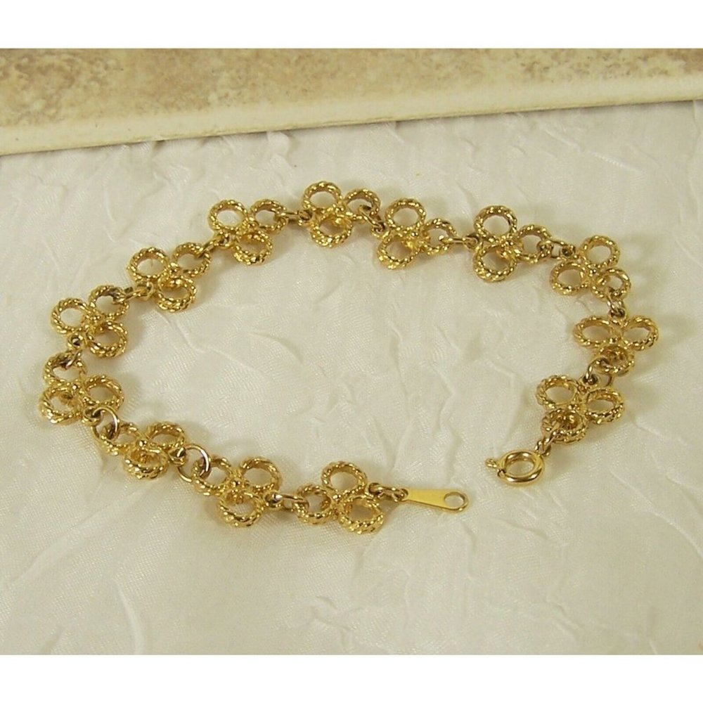 Avon Circle Link Bracelet Round Design Gold Tone